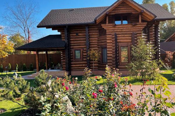 Котеджі зі зрубу на березі Десни. Оренда | Еко Хата